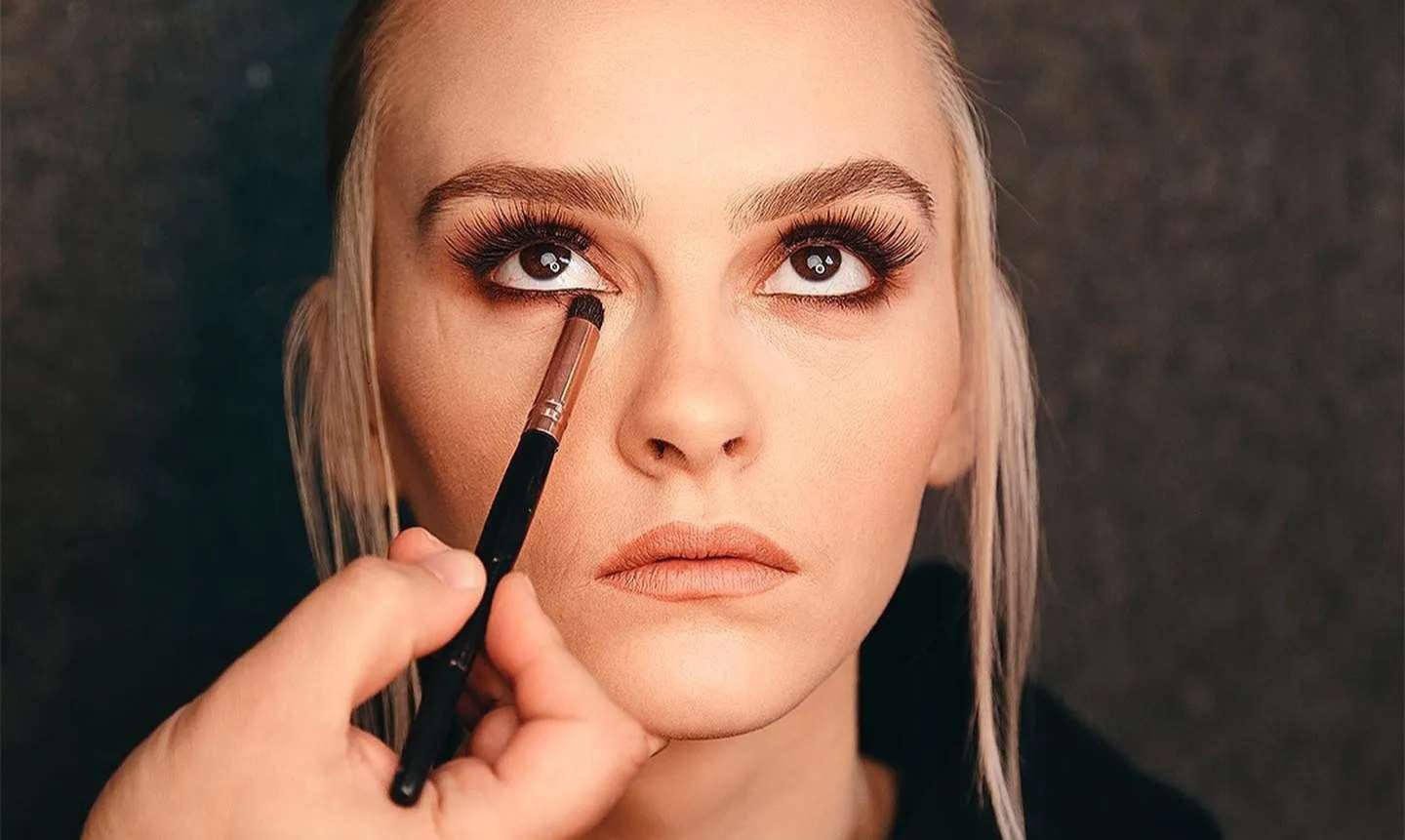 Paso a paso para maquillar las cejas y resaltar la mirada | L'Oréal Paris